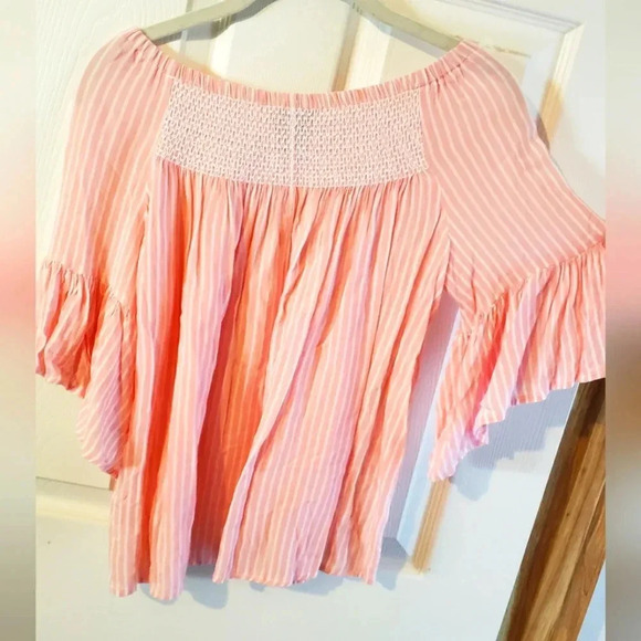 A.N.A | Off the Shoulder Bell Sleved Pastel Blouse - Picture 4 of 4